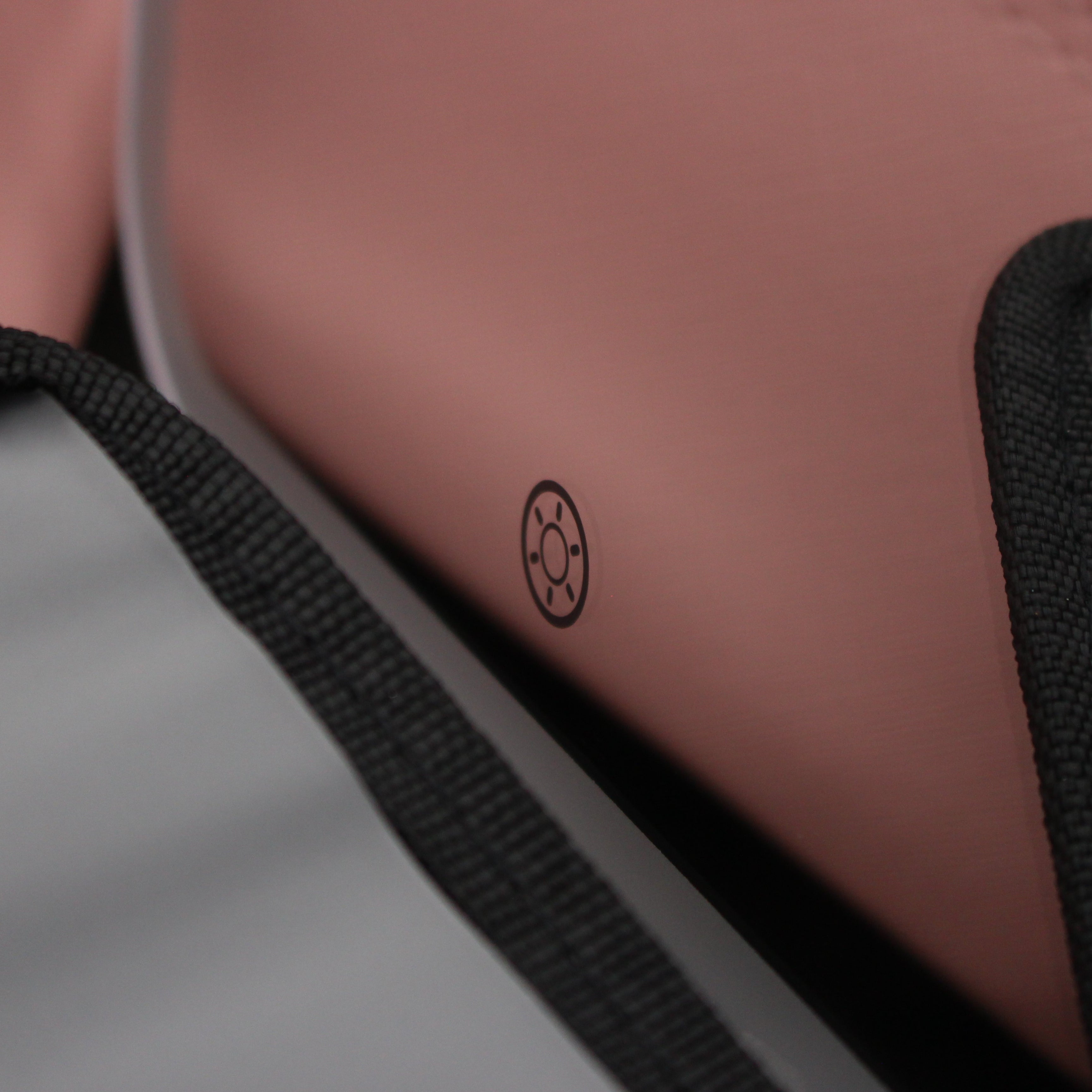 Organizador de maquillaje portátil con espejo LED PRYON™